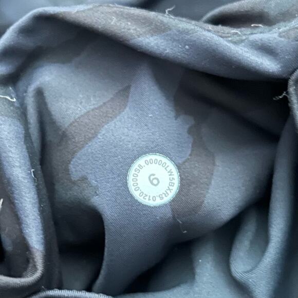 Lululemon Fast and Free Tight II 25”- Heritage 365 Camo Deep Coal Multi Size 6 - Picture 11 of 12